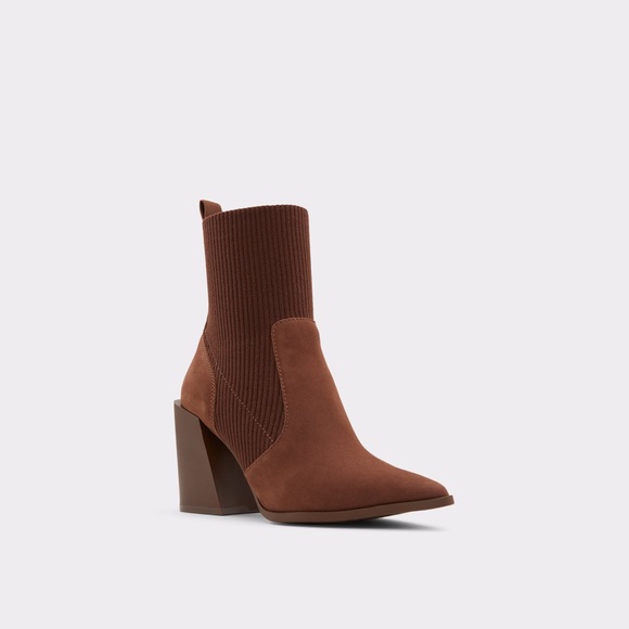 Sculpted block heel boot - Picture 8 of 9